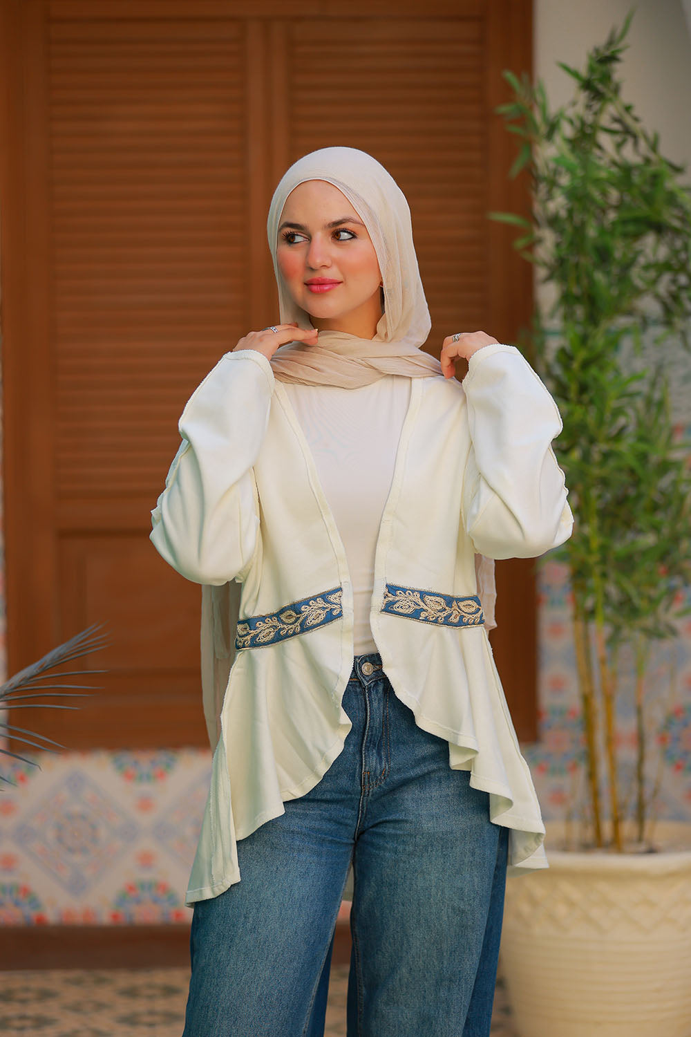Short Cardigan with Embroided Details
