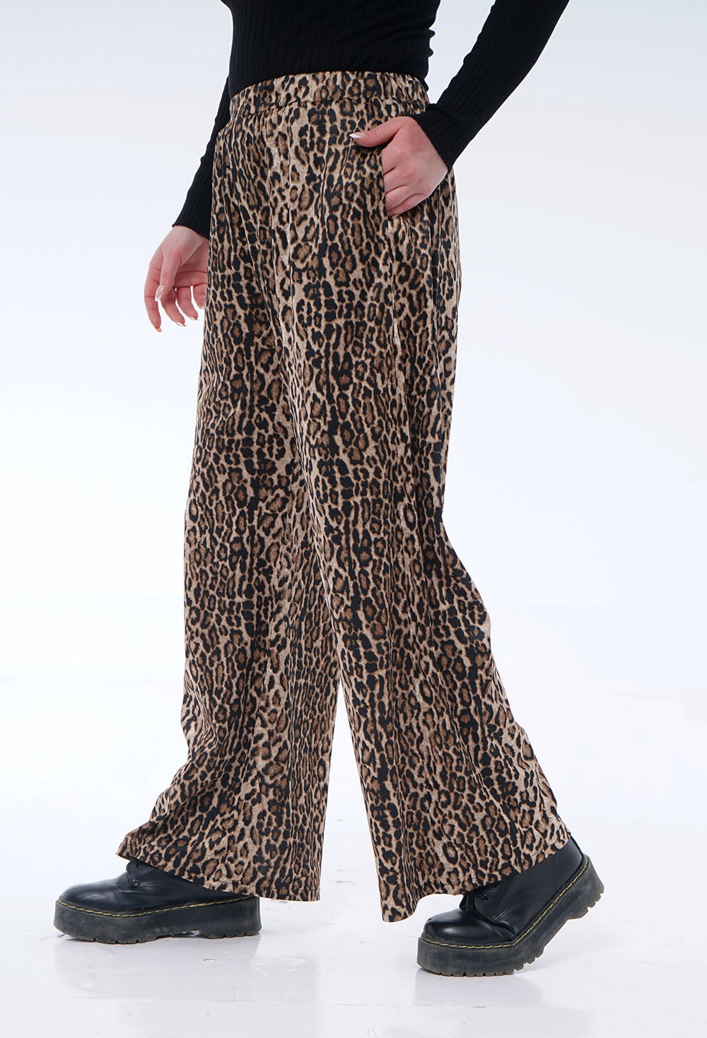 Wide Leg Leopard Pants