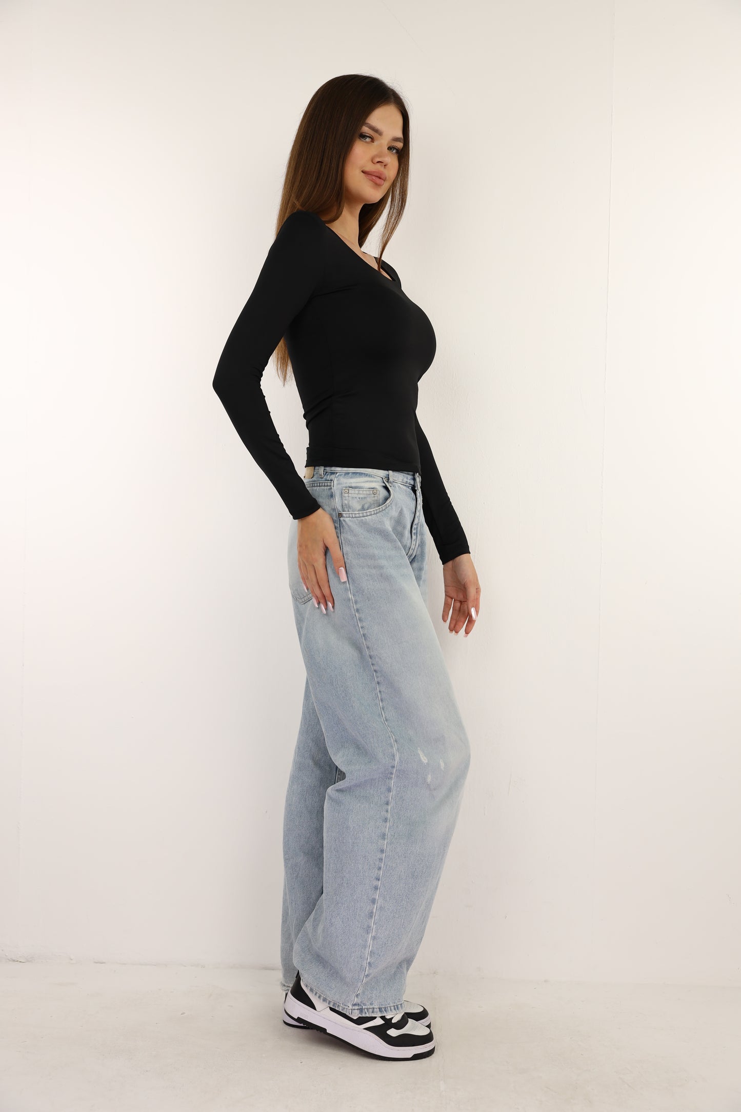 Black Squared Neck Long Sleeve Top