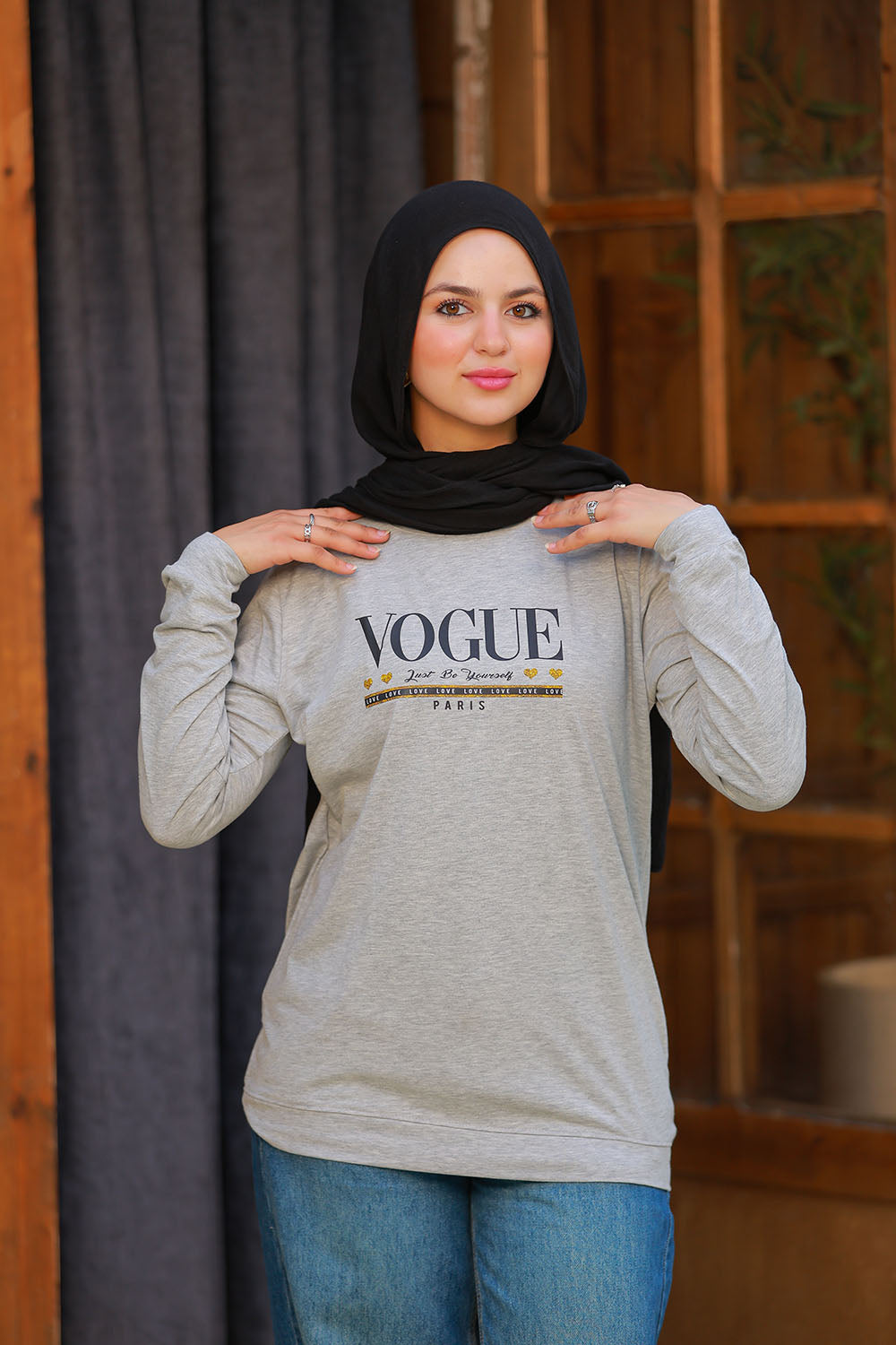 Long Sleeve T-Shirt – Vogue Print