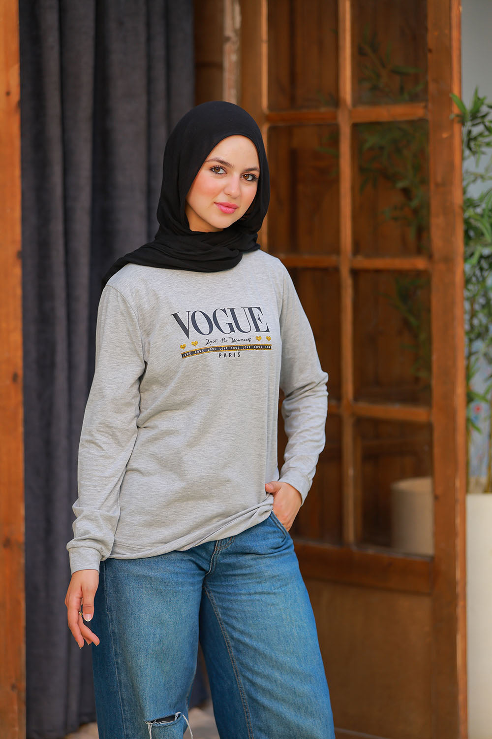 Long Sleeve T-Shirt – Vogue Print